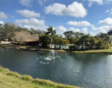 5525 Ashton Lake Drive - Photo Thumbnail 16