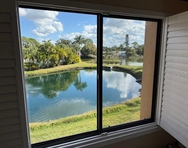 5525 Ashton Lake Drive - Photo Thumbnail 17