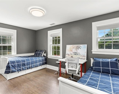 61 Hillandale Road - Photo Thumbnail 20