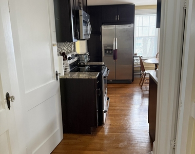 75 Birdsey Avenue - Photo Thumbnail 4