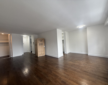 240 East 82nd Street - Photo Thumbnail 3