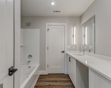 77 Chateau Drive - Photo Thumbnail 43