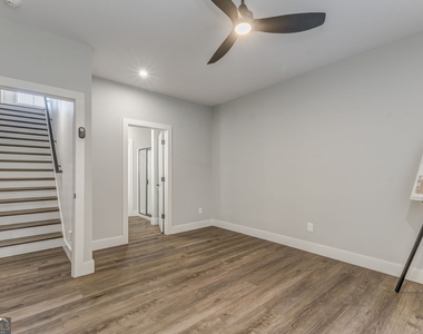 77 Chateau Drive - Photo Thumbnail 33