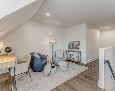 77 Chateau Drive - Photo Thumbnail 39