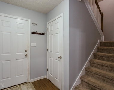 137 Bristol Woods Drive - Photo Thumbnail 9