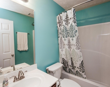 137 Bristol Woods Drive - Photo Thumbnail 5