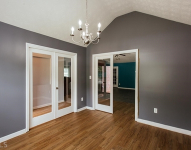137 Bristol Woods Drive - Photo Thumbnail 22