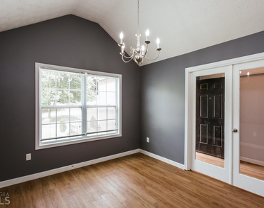 137 Bristol Woods Drive - Photo Thumbnail 21