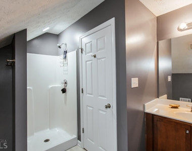 137 Bristol Woods Drive - Photo Thumbnail 12