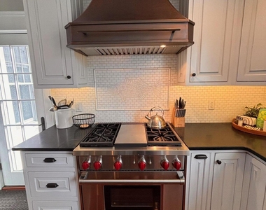 333 Woodland Avenue - Photo Thumbnail 4
