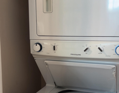 312 Saint Louis Avenue - Photo Thumbnail 13