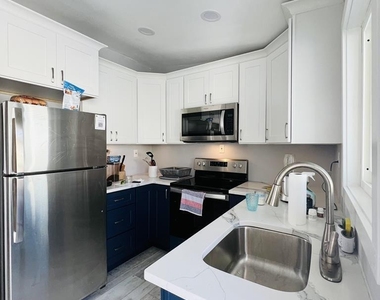1704 Boulevard - Photo Thumbnail 3