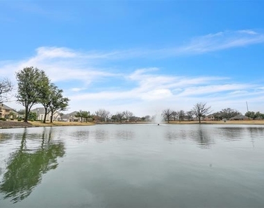 5048 Exposition Way - Photo Thumbnail 14
