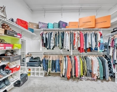5048 Exposition Way - Photo Thumbnail 32