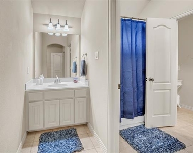 5048 Exposition Way - Photo Thumbnail 20