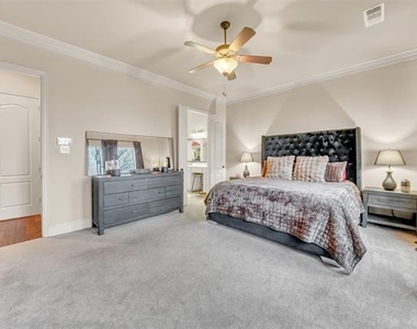 5048 Exposition Way - Photo Thumbnail 36