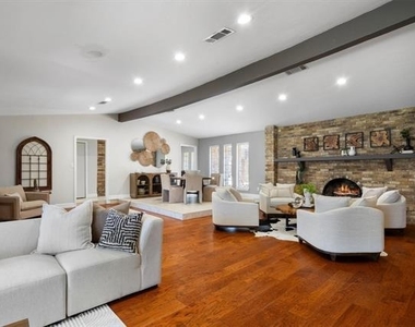 2016 Pembrooke Place - Photo Thumbnail 9