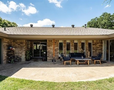 2016 Pembrooke Place - Photo Thumbnail 30