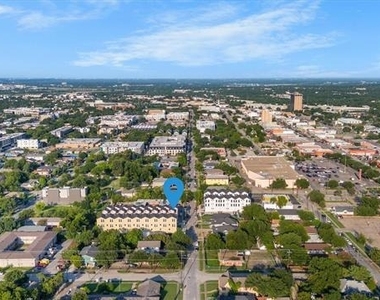 727 W 10th Street - Photo Thumbnail 33