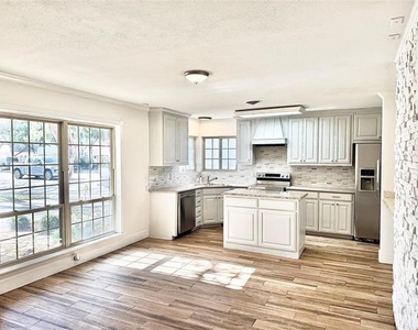 4084 Purdue Avenue - Photo Thumbnail 2