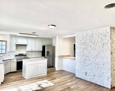 4084 Purdue Avenue - Photo Thumbnail 1