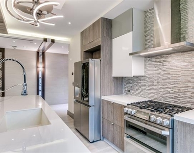 4005 Gaston Avenue - Photo Thumbnail 8