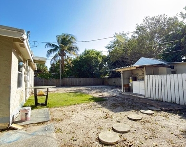 1832 Ne 49th Street - Photo Thumbnail 9