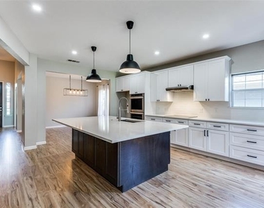 14513 Logan Springs Drive - Photo Thumbnail 5