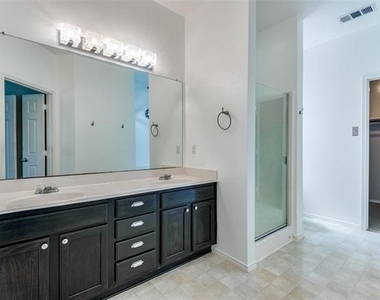 14513 Logan Springs Drive - Photo Thumbnail 19