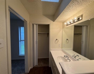 2509 Stanford Street - Photo Thumbnail 26