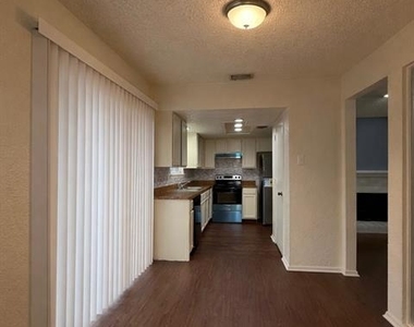 2509 Stanford Street - Photo Thumbnail 12