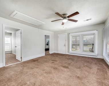 701 Lakey Street - Photo Thumbnail 13