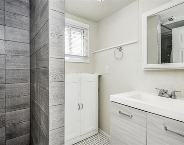 701 Lakey Street - Photo Thumbnail 21