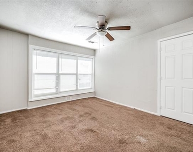 701 Lakey Street - Photo Thumbnail 20