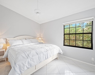 3258 Jog Park Drive - Photo Thumbnail 17