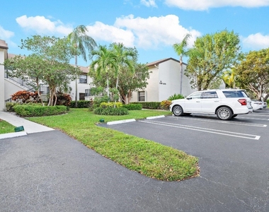 3258 Jog Park Drive - Photo Thumbnail 2