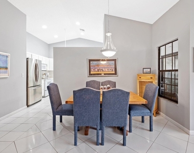 3258 Jog Park Drive - Photo Thumbnail 6