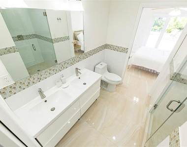 1162 Hayes Street - Photo Thumbnail 13