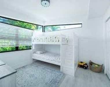 226 Corsair Avenue - Photo Thumbnail 18