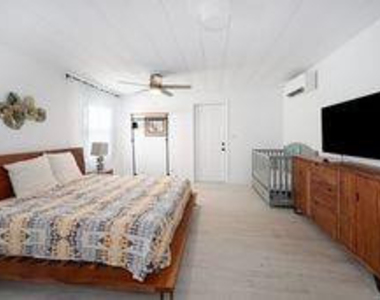 226 Corsair Avenue - Photo Thumbnail 21