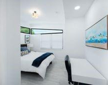 226 Corsair Avenue - Photo Thumbnail 13