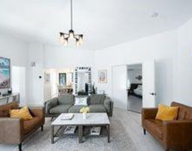 226 Corsair Avenue - Photo Thumbnail 6