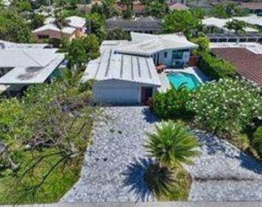 226 Corsair Avenue - Photo Thumbnail 27