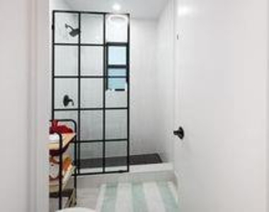 226 Corsair Avenue - Photo Thumbnail 7