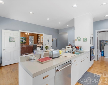 1610 Park Road - Photo Thumbnail 8