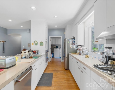 1610 Park Road - Photo Thumbnail 7