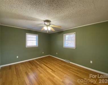 203 Ratchford Farm Road - Photo Thumbnail 14