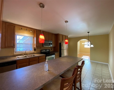 203 Ratchford Farm Road - Photo Thumbnail 7