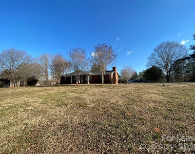203 Ratchford Farm Road - Photo Thumbnail 26