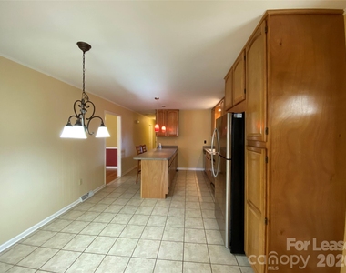 203 Ratchford Farm Road - Photo Thumbnail 12